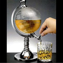 Dispenser decorativ de bauturi in forma de Glob Pamantesc